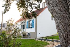 Maisons de vacances La maison aux volets bleus a 300m de la plage : photos des chambres
