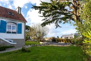 Maisons de vacances La maison aux volets bleus a 300m de la plage : photos des chambres
