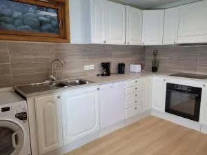 Charming Stavanger House with Garden, Perfect for Families - Sunde