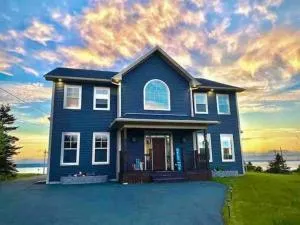 Scenic Seal Cove Nature Retreat Hot Tubatv Trail - Bareneed