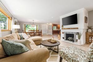 La Petite Ferme - Newly Renovated 3BDR Farmhouse by GLEF - 6200