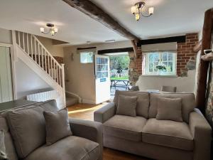 Knockerdown Cottages