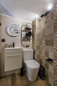 VRACHOS HOUSE "In the heart of Skopelos Town"