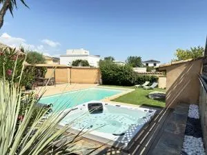 Gîte des Figuiers - 2 hébergements - piscine, jacuzzi, parking - 罗克布伦河畔阿尔让