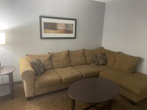 AmericInn by Wyndham Hartford WI