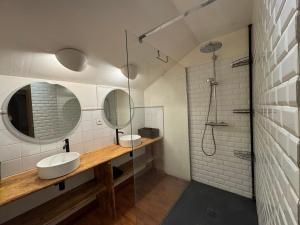 Maisons de vacances Les Maholieres : photos des chambres