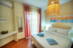 Spacious & elegant 2 bedrooms, 2 bathrooms DBOR1-1