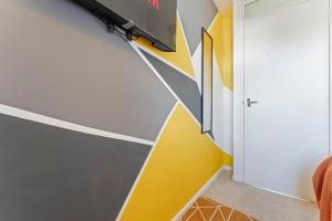 Spacious 4-Bed Stay, Gloucester, Fast Wi-Fi & Ample Parking, Guests 6