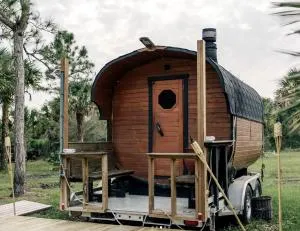 Impressive Secldued Cabin in Belle Glade, Florida - Moore Haven