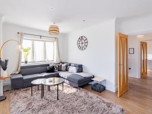 Hawkwell Retreat 5 Bedroom home Hockley - Pass the Keys