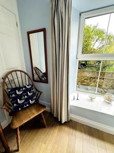 Beautiful & Peaceful Garden Retreat at The Lower Deck