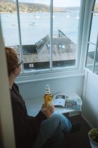 Breathtaking High Street Townhouse With Stunning Sea Views at The Old Fishermans Townhouse