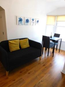 No 7 - Modern 1 Bedroom Apartment in Lanark Town Centre