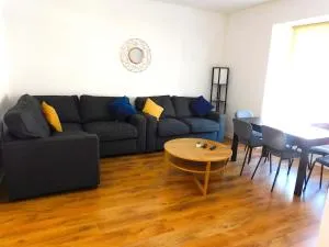 No 9 - Modern 3 Bedroom Apartment in Lanark Town Centre - Carluke