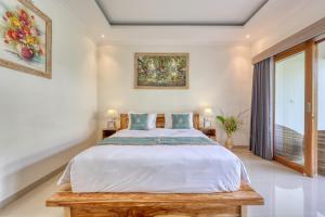 Kelingking Green Village