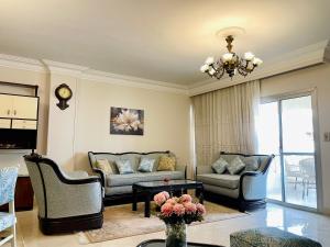 Rehab 3BR Apartment with Balcony Prime Location