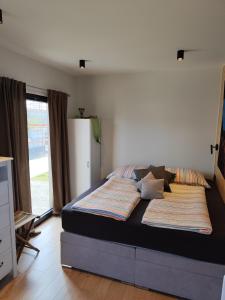 Little Tiny Village Haus 1