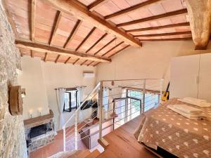 Nuovissimo Loft panoramico con giardino a Montalcino