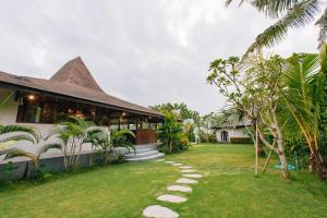 Yo-Na Tropical Villa