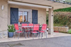 Appartements Appartement charmant a Saint-Victor-de-Cessieu - 30 m² - Terrasse : photos des chambres