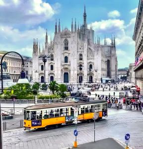 Sottocorno White, historic center, Milan