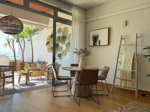 Boho Beautiful - 2BD Luxe Apartment