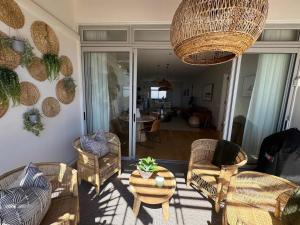 Boho Beautiful - 2BD Luxe Apartment