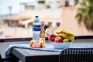 Apartment with Ocean Views & Pool in Colina Blanca, Costa Adeje