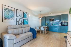 Apartment with Ocean Views & Pool in Colina Blanca, Costa Adeje