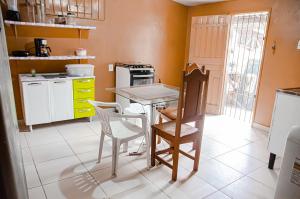 Casa bem equipada com WiFi e otima localizacao