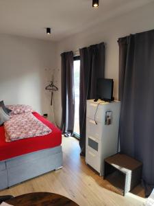 Little Tiny Village Haus 2