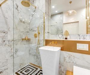 Alqueen Apartments - Old Town Granaria