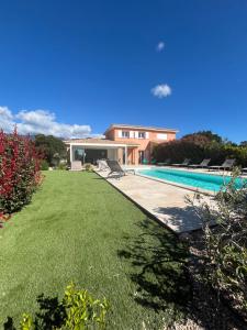 Maisons de vacances Villa Chez Geraldine Piscine chauffee, proche plage et riviere : photos des chambres