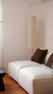 Exceptional facing Palais Cannes 3