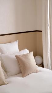 Exceptional facing Palais Cannes 3