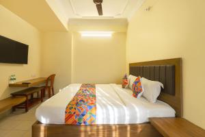 FabHotel GT Galaxy Park - Nr Express Avenue Mall, Royapettah