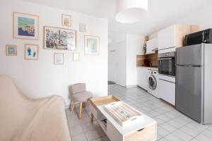 AS25421-P2 à 2 pas de la plage avec parking privé