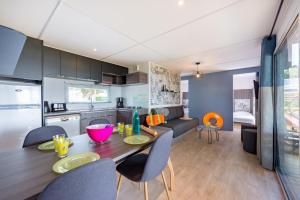 Campings Camping maeva Respire de la Baie : photos des chambres