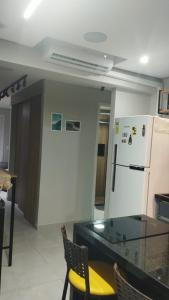 Apto Incrível - Piscina no Rooftop - Vista Mar - 600m Praia Enseada