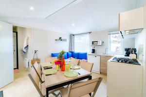 Campings Camping maeva Respire de la Baie : photos des chambres