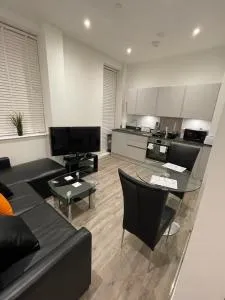 1 bed apartment in the heart of Staines town centre - 谢珀顿