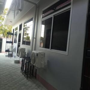 The Golden Modern Retreat