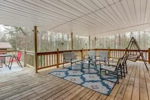 Less Than 1 Mi to Greers Ferry Lake Dog-Friendly Home! - Clinton