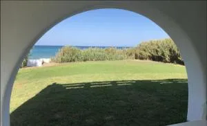 La Maison du Pêcheur Villa et Studio pied dans l'eau - Uzalis