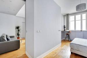 Elegant 2 pièces moderne - rue du Colisée