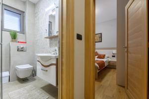 Super Nova Lux Apartment with Jacuzzi
