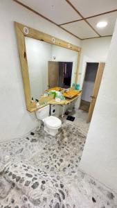 East palm estate hostel