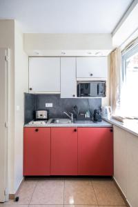 Résidence Château dAcotz - Appartements avec piscine à 300m des Plages & Océan