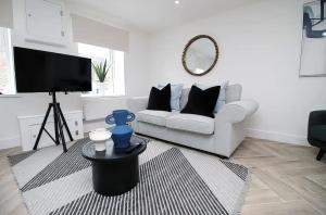 Treorchy Terrace Grand Villa In Stunning Rhondda Valley By STAE-Homes