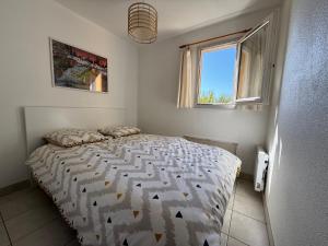 Superbe T2 à 10 min de la Mer, Piscine, Climatisation, Parking